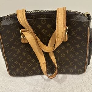 Louis vuitton multipri purse